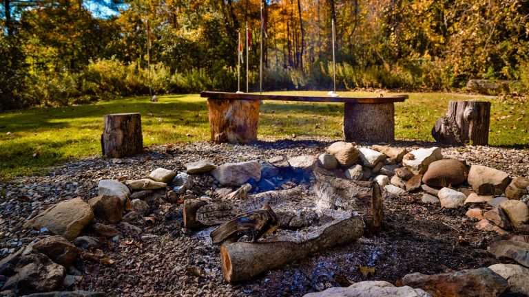 firepit bench.jpeg 768x432