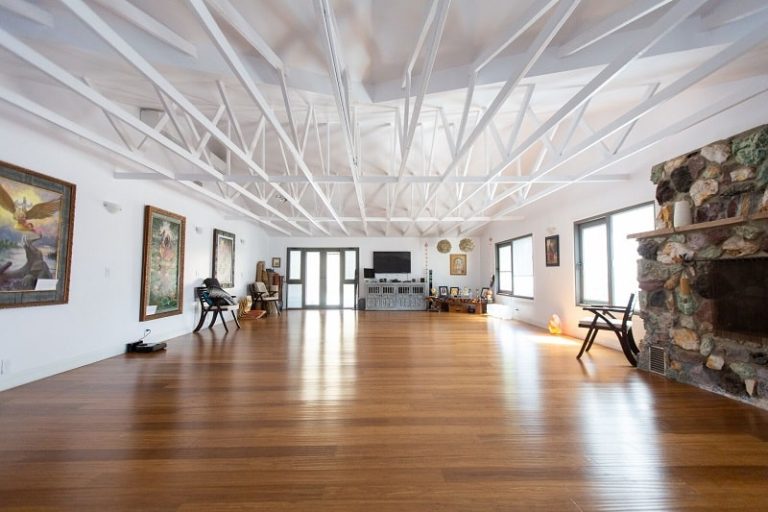 Yoga Studio 1 min 768x512