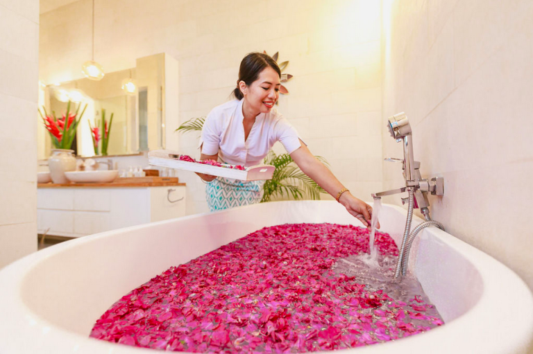 master suite 2 768x511